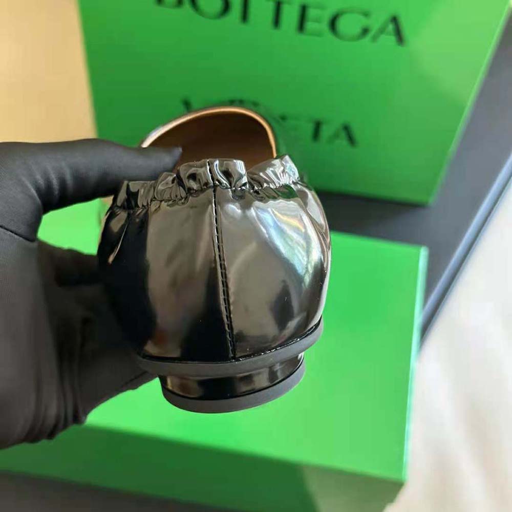 Bottega Veneta Women Atomic Ballerina Flat-Black - image 9