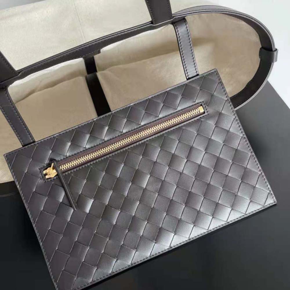 Bottega Veneta Women Medium Flip Flap in Intrecciato Leather - image 7