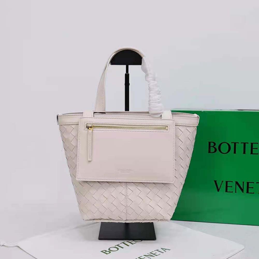 Close-up of gold hardware on Bottega Veneta Women Small Flip Flap white bag