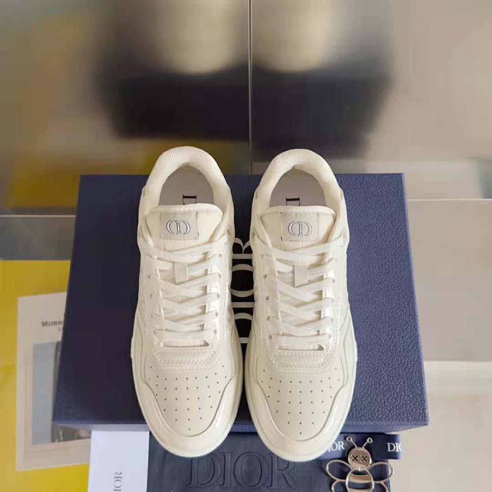 Close-up of Dior Oblique Gravity leather detail on sneaker