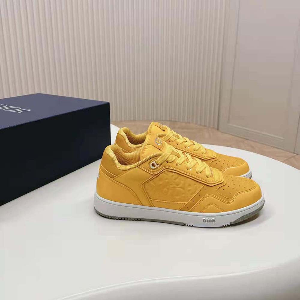 Side profile showcasing low-top silhouette of Dior Men B27 Low-top Sneaker