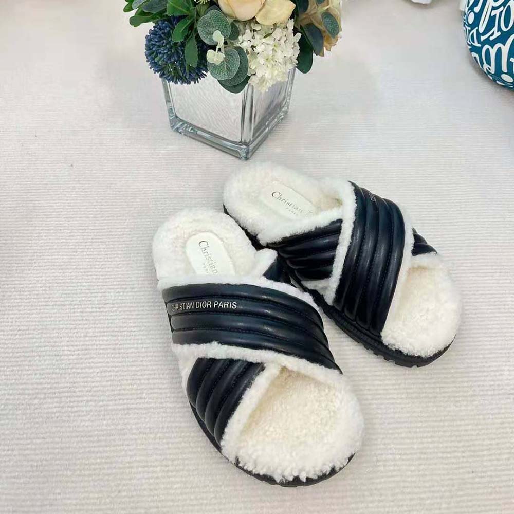 Close-up of plush shearling lining on Dior Women D-Cross Slide