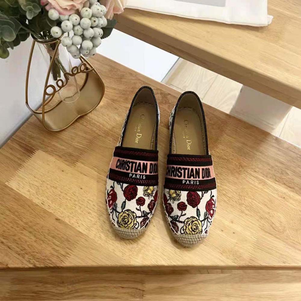 Top-down perspective showing slip-on loafer silhouette of Dior Women Granville Espadrille