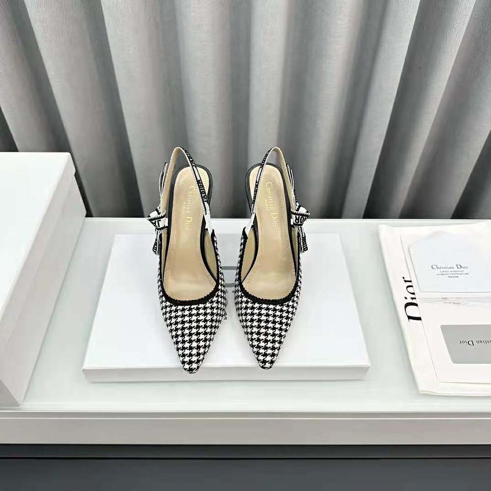 Close-up of embroidered cotton detail on Dior Women J’Adior Slingback Pump