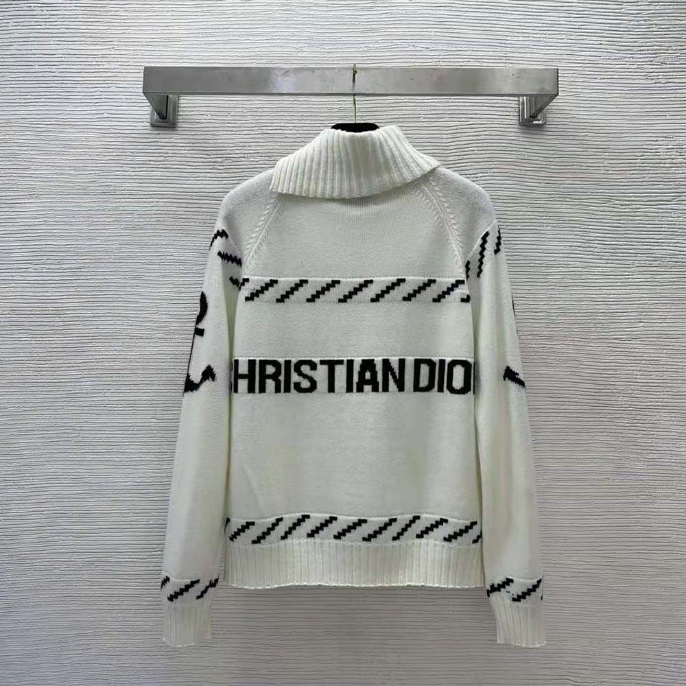 Side angle showing signature detail on Dior Men Turtleneck Sweater