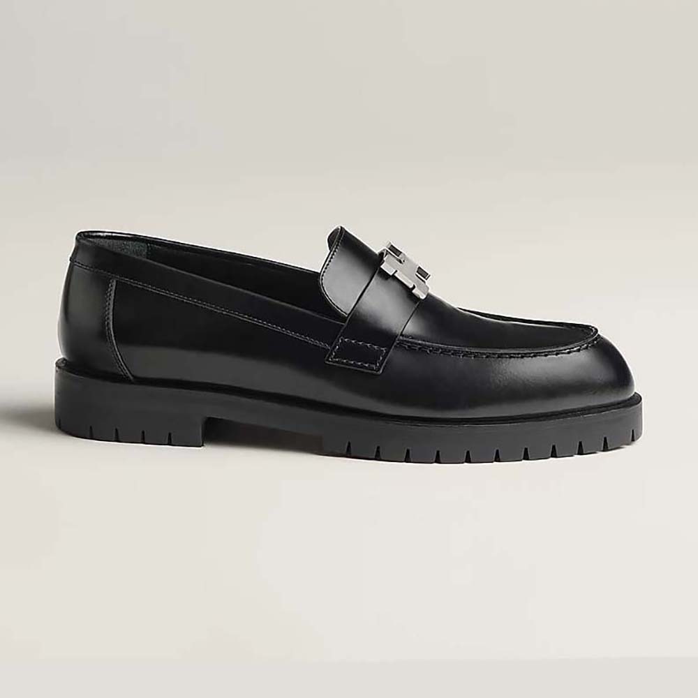 Side profile of Hermes Women Faubourg Loafer in glazed calfskin blue