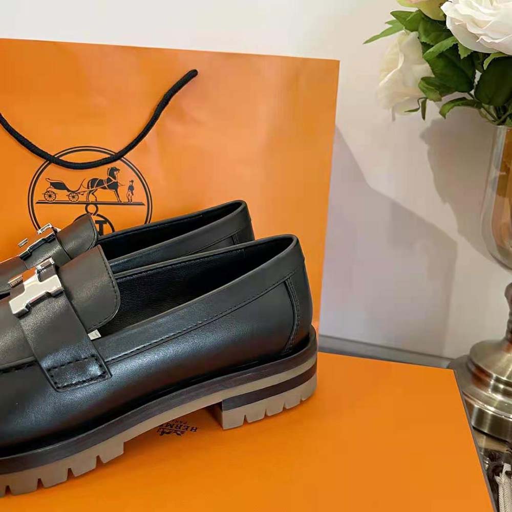 Hermes Women Faubourg Loafer in Glazed Calfskin-Black - image 9