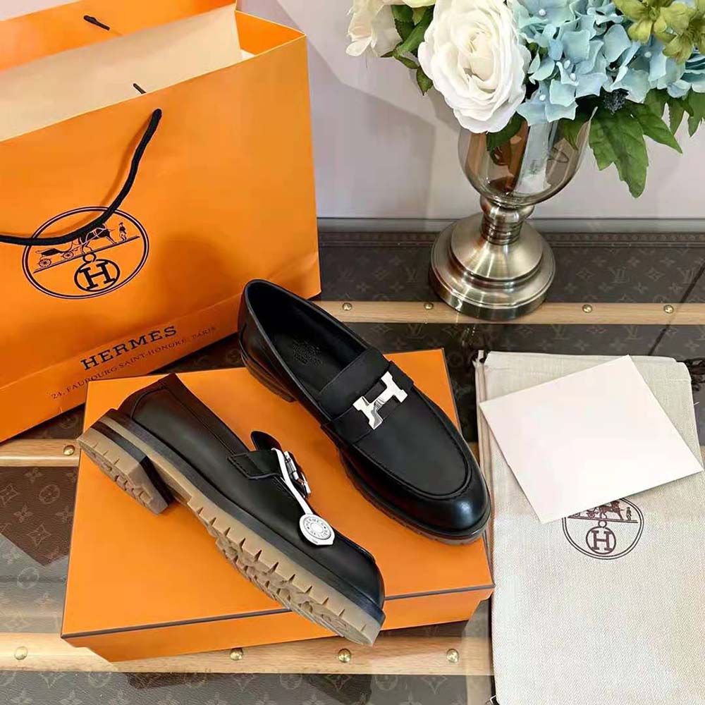 Hermes Women Faubourg Loafer in Glazed Calfskin-Black - image 7