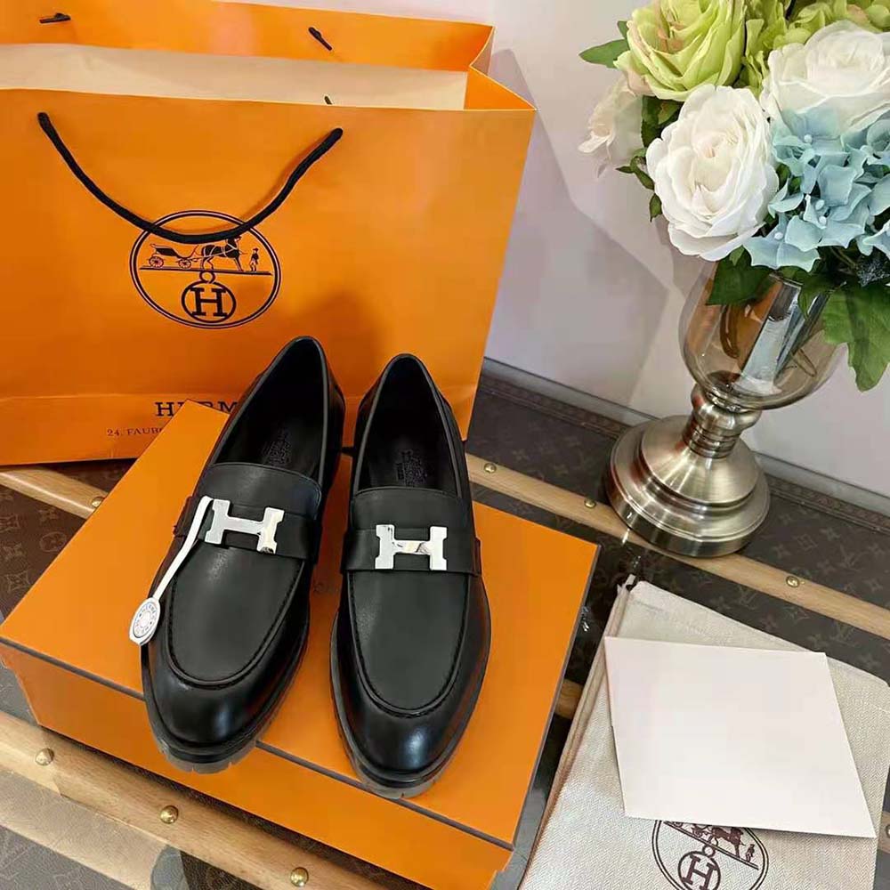 Hermes Women Faubourg Loafer in Glazed Calfskin-Black - image 4