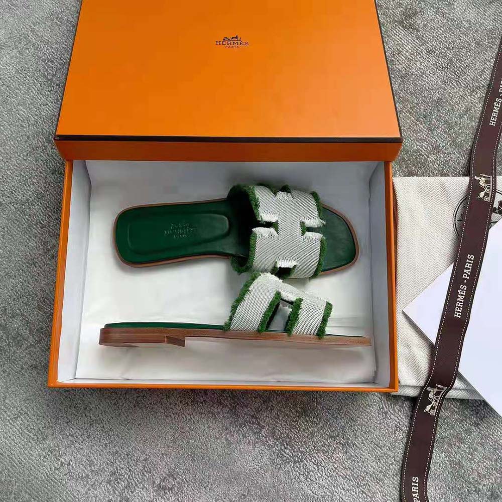 Hermes Women Oran Sandal in Fringed H Canvas-Green - image 4