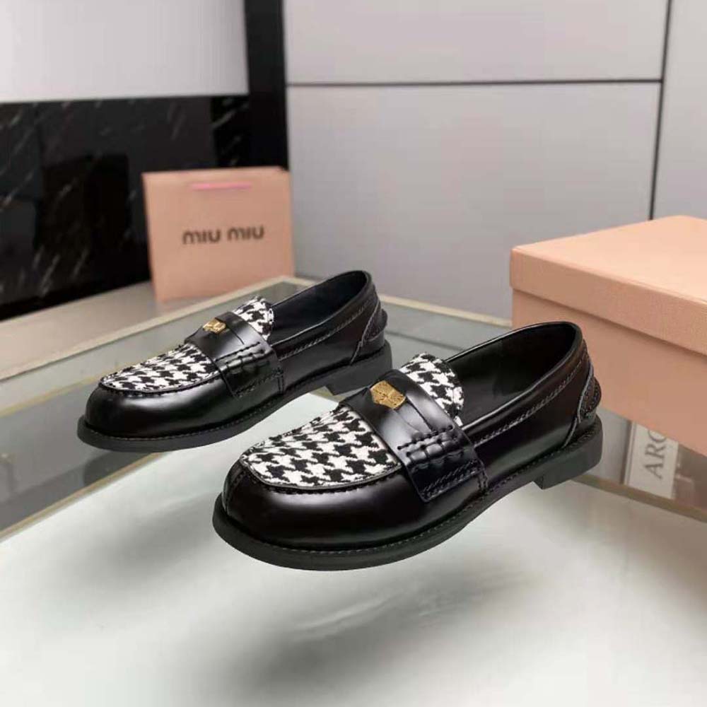 Miu Miu Women Brushed Leather and Gingham Check Fabric Loafers - image 5