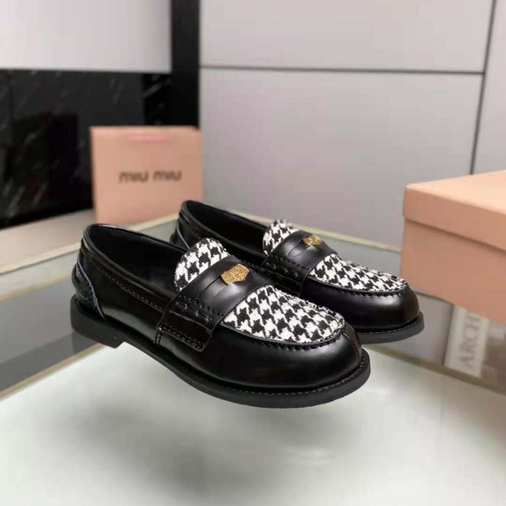 Miu Miu Women Brushed Leather and Gingham Check Fabric Loafers - image 4