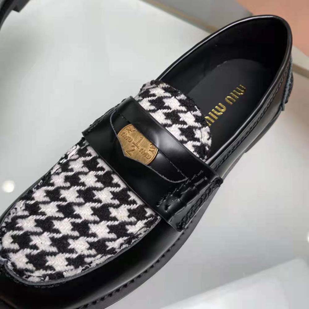 Miu Miu Women Brushed Leather and Gingham Check Fabric Loafers - image 7