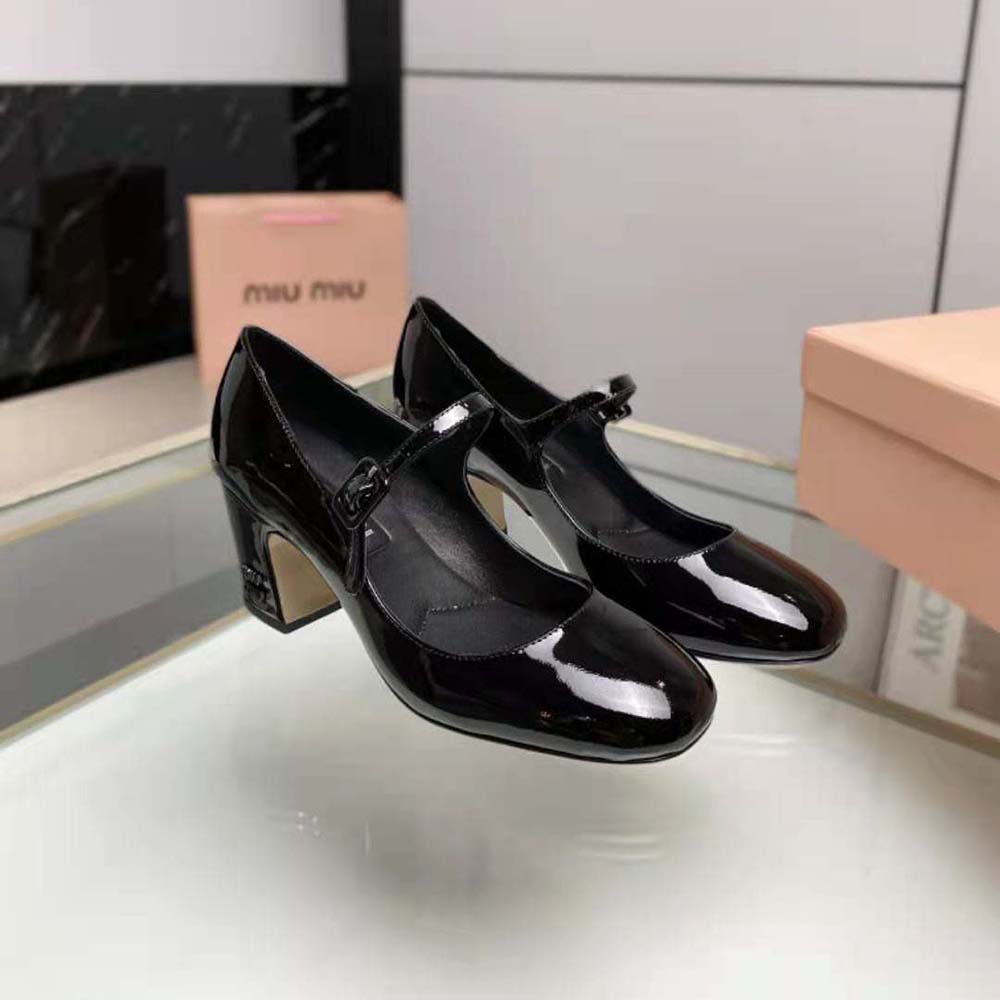 Miu Miu Women Patent Leather Pumps with Metal Lettering Logo-Black - image 4