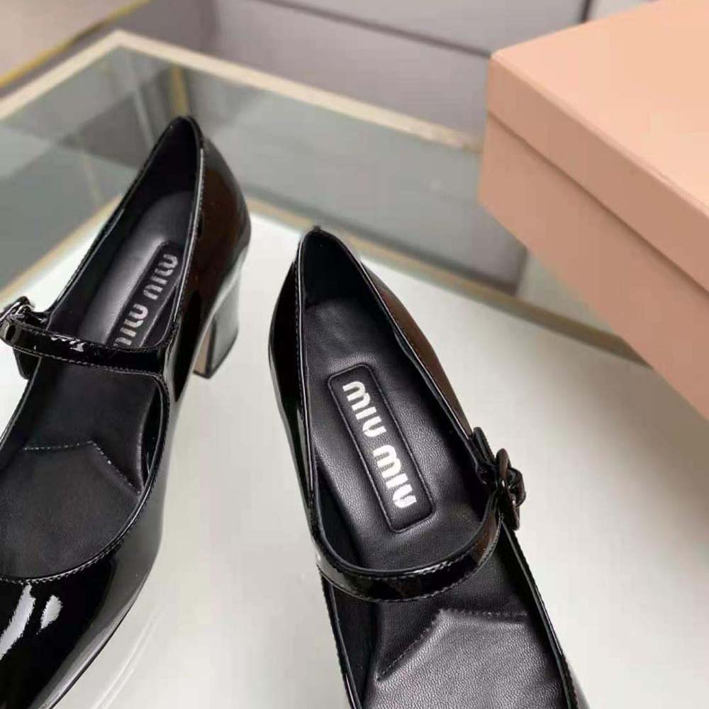 Miu Miu Women Patent Leather Pumps with Metal Lettering Logo-Black - image 7