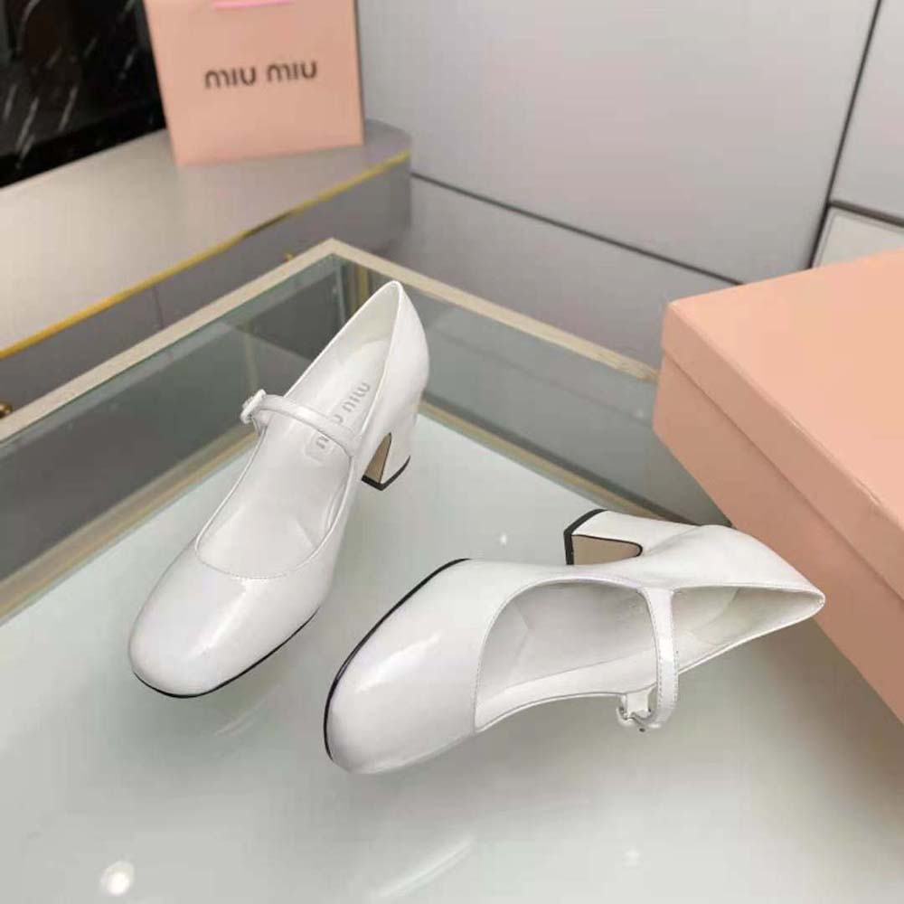 Miu Miu Women Patent Leather Pumps with Metal Lettering Logo-White - image 6