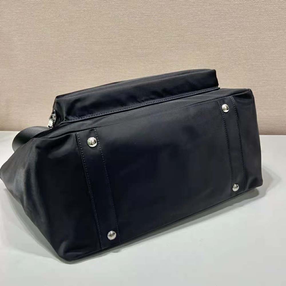 Prada Unisex Re-Nylon Baby Bag with Triangle Logo-Black - image 5