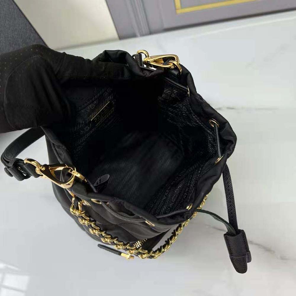 Prada Women Re-Edition 1995 Chaîne Re-Nylon Shoulder Bag - image 8