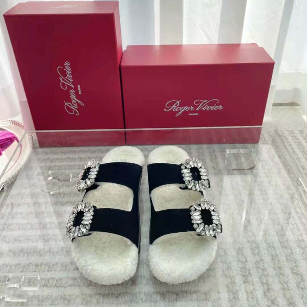 Close-up of strass crystal buckle on Roger Vivier Slidy Viv’ mules