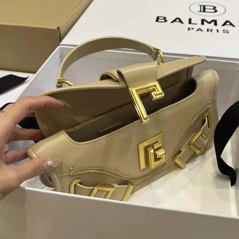 Balmain Women Blaze Clutch Bag in Smooth Leather-Beige - image 9