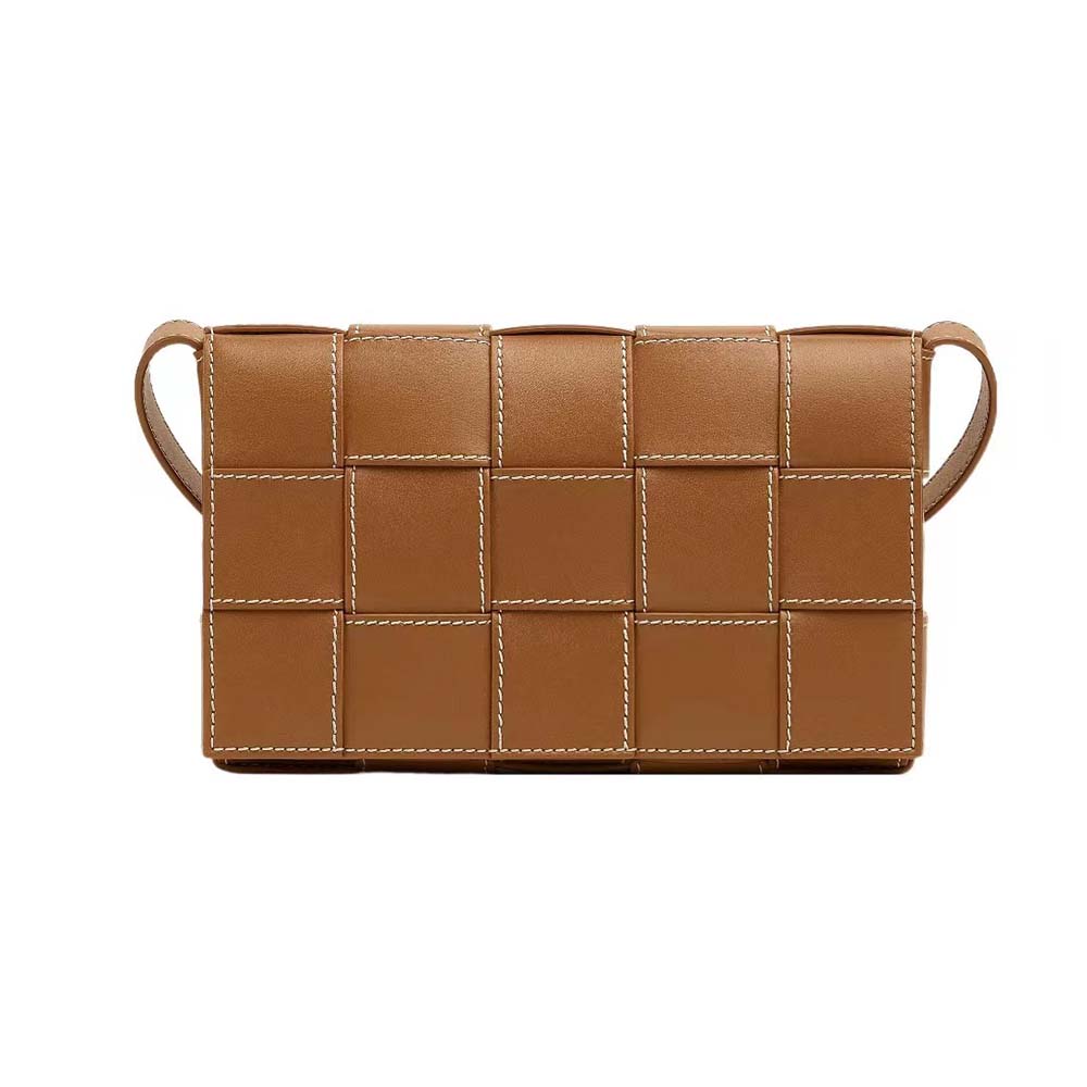 Close-up of signature intrecciato leather on Bottega Veneta Men Cassette Bag