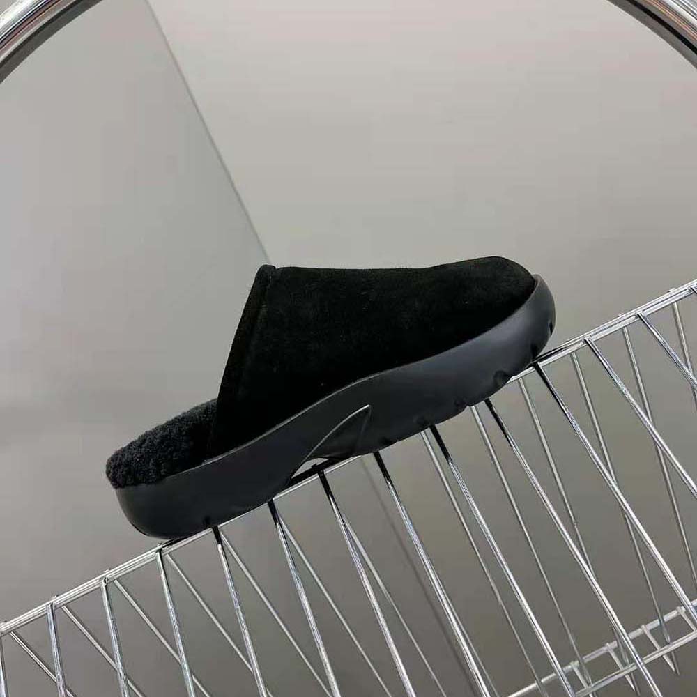 Bottega Veneta Unisex Snap Slipper in Shearling Calfskin-Black - image 6
