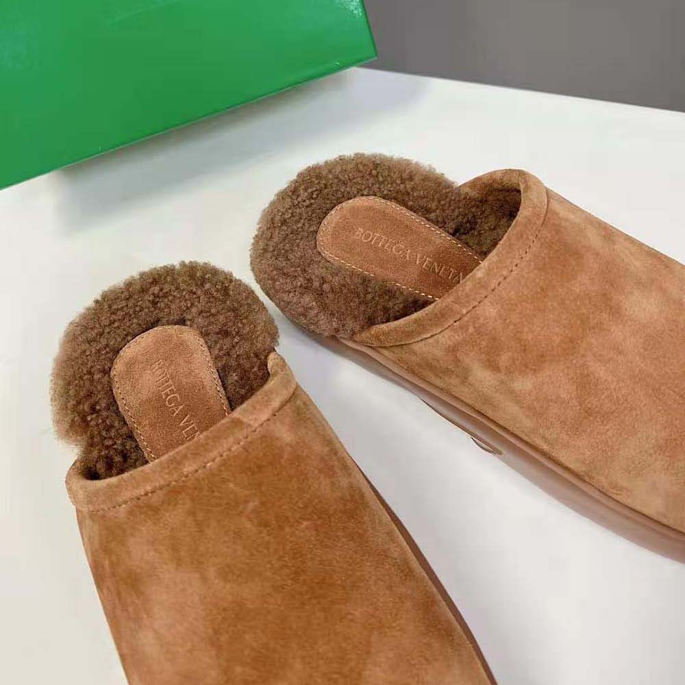 Bottega Veneta Unisex Snap Slipper in Shearling Calfskin-Brown - image 9