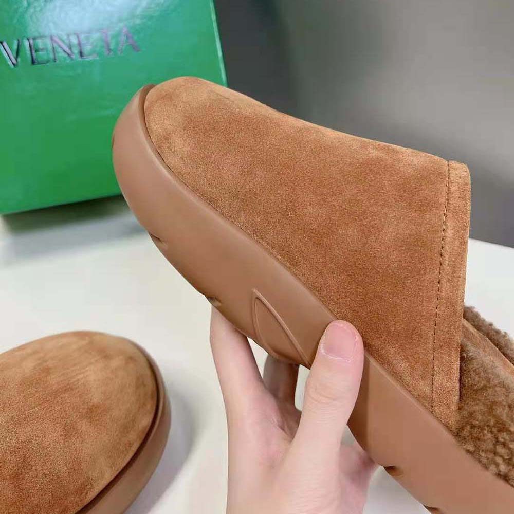 Bottega Veneta Unisex Snap Slipper in Shearling Calfskin-Brown - image 8