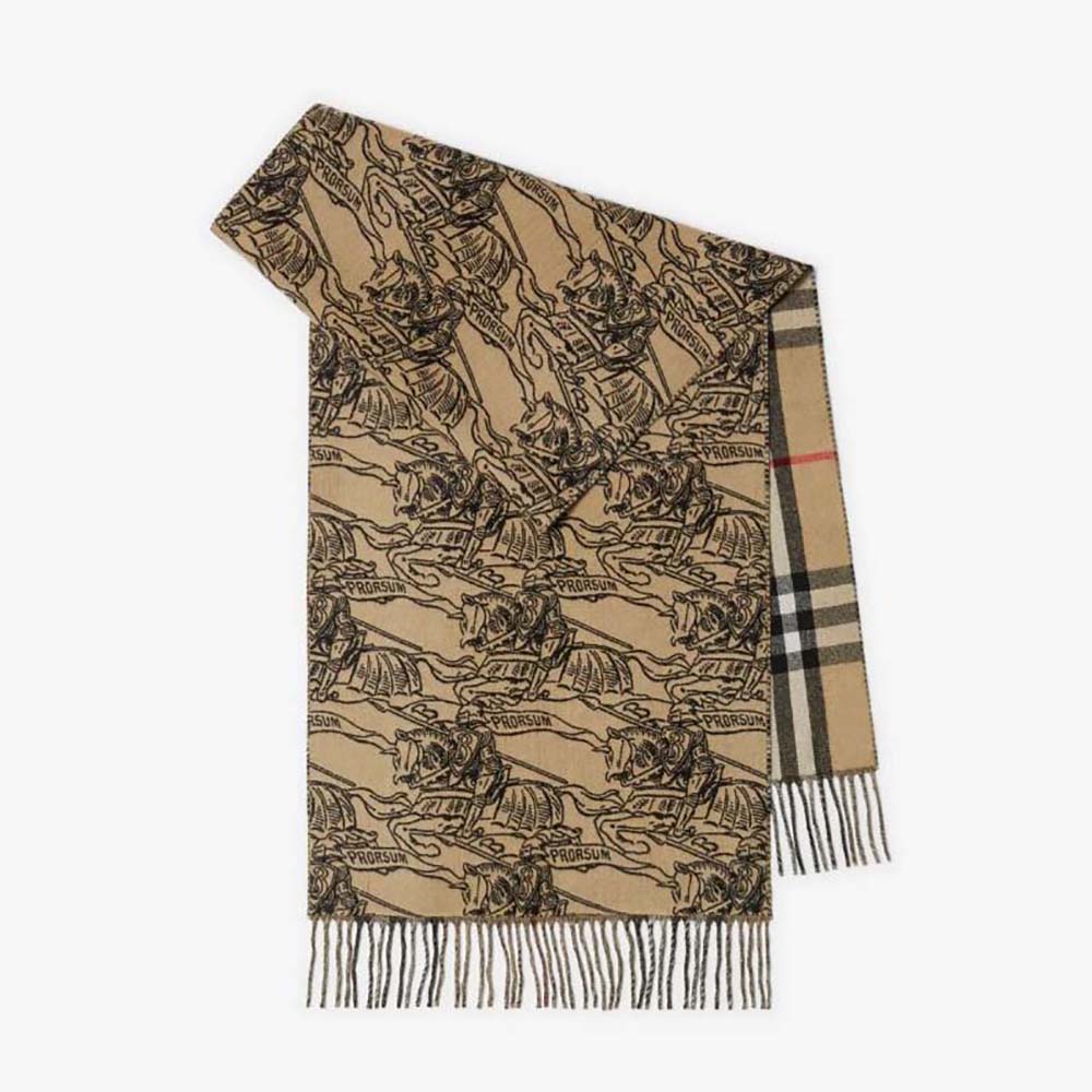 Close-up of Burberry Unisex EKD Cashmere Reversible Scarf texture