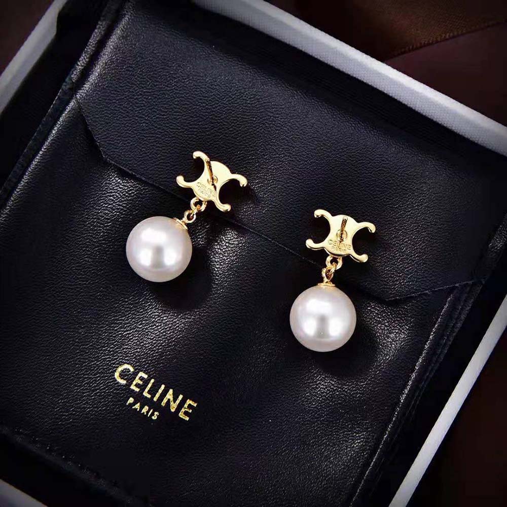 Detail of glass pearls and Triomphe emblem on Celine Women Earrings