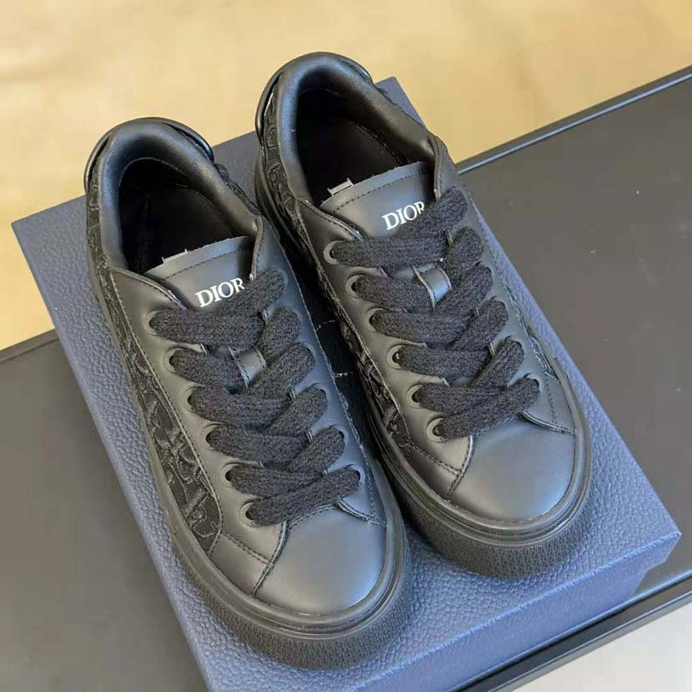 Top-down view showcasing laces and silhouette of Dior Men B33 Sneaker