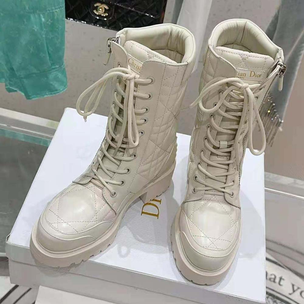 Close-up of signature quilted cannage stitching on Dior Women D-Leader boot