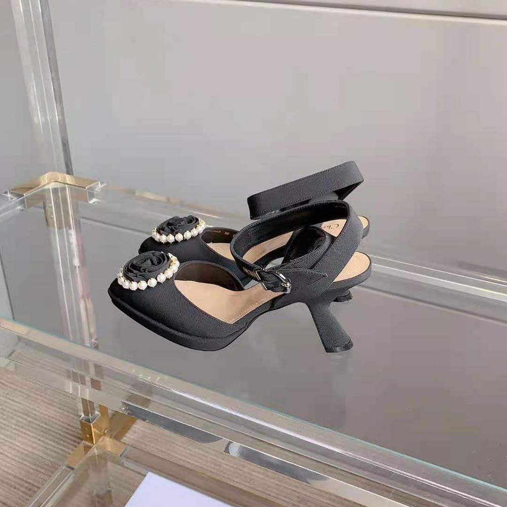 Dior Women Dior Rose Pump Black Grosgrain and White Resin Pearls - image 4