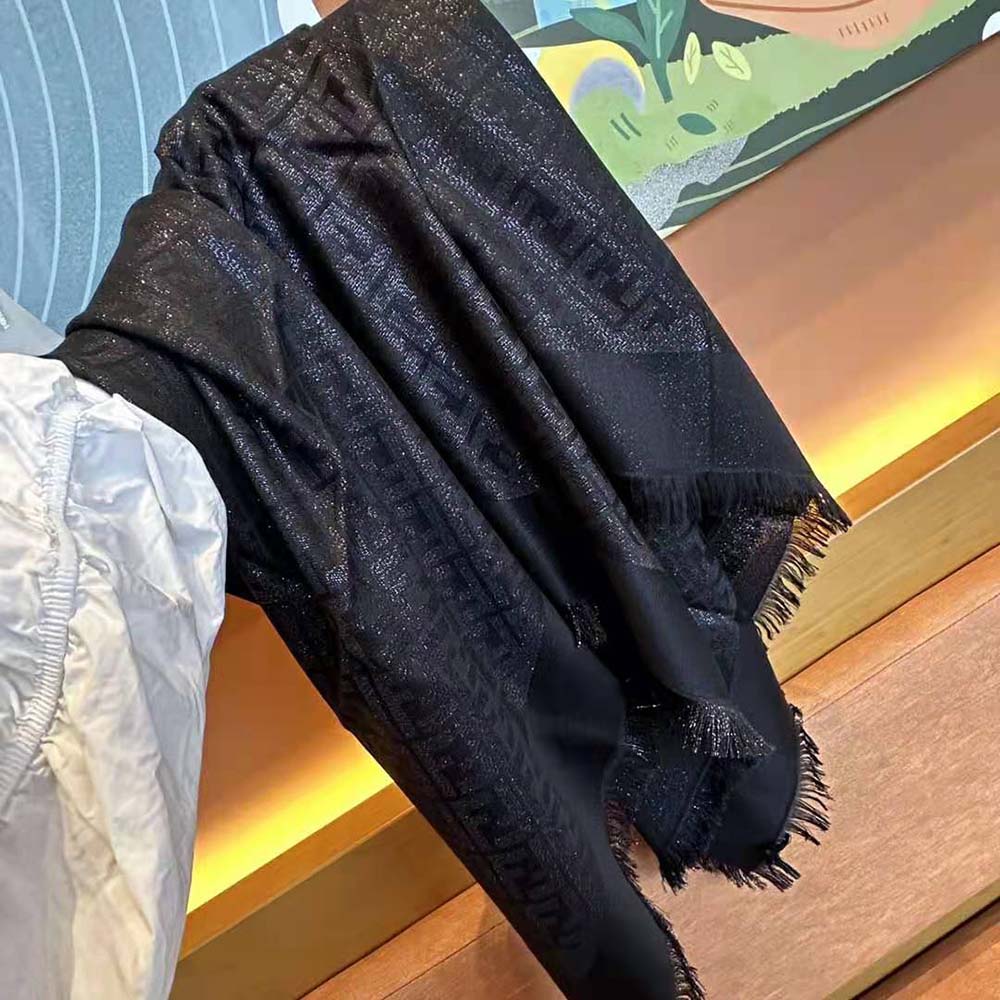 Fendi Unisex FF Shawl Black Lurex - image 7