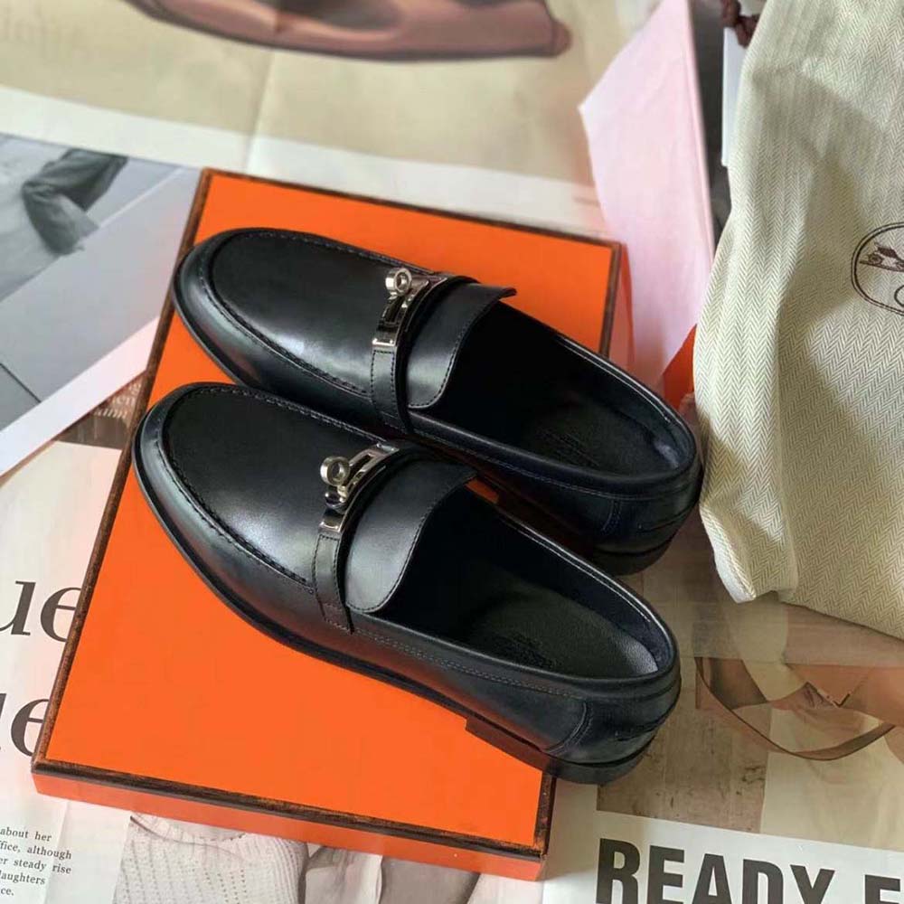 Top view of Hermes Men Gregoire Loafer highlighting toe shape and finish