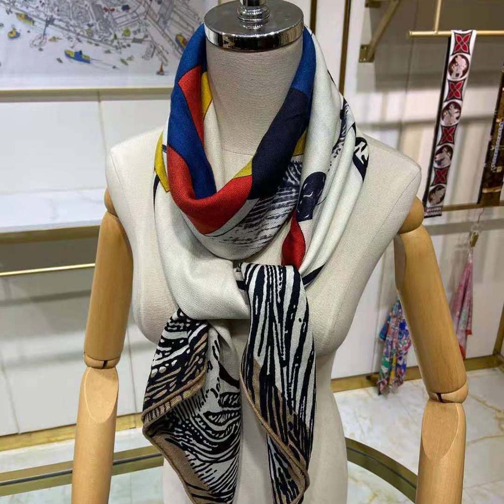Styled neck wrap using Hermes Women Cavalier En Formes Scarf 90-White