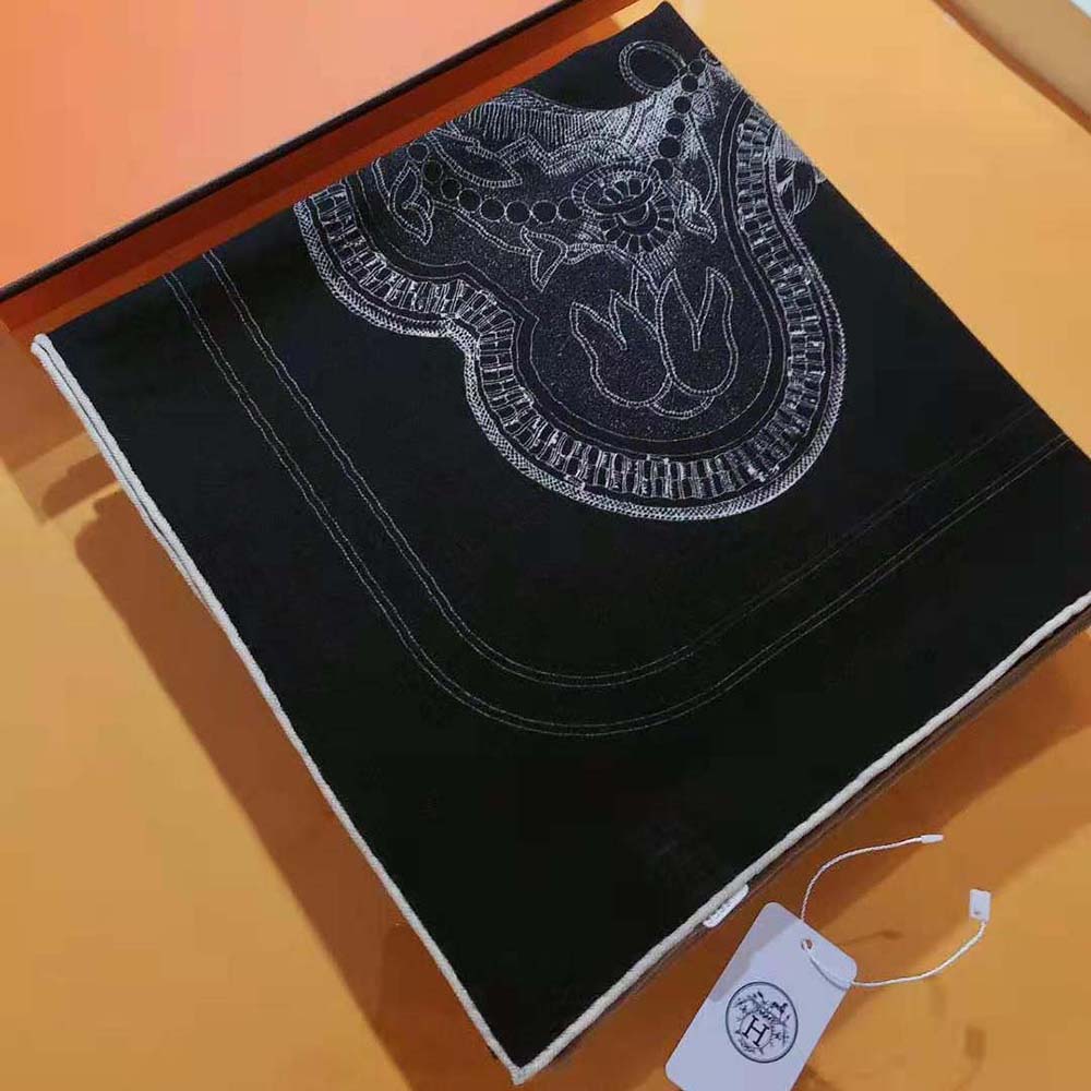Hermes Women Embroidered Grand Apparat Scarf 90-Black - image 4
