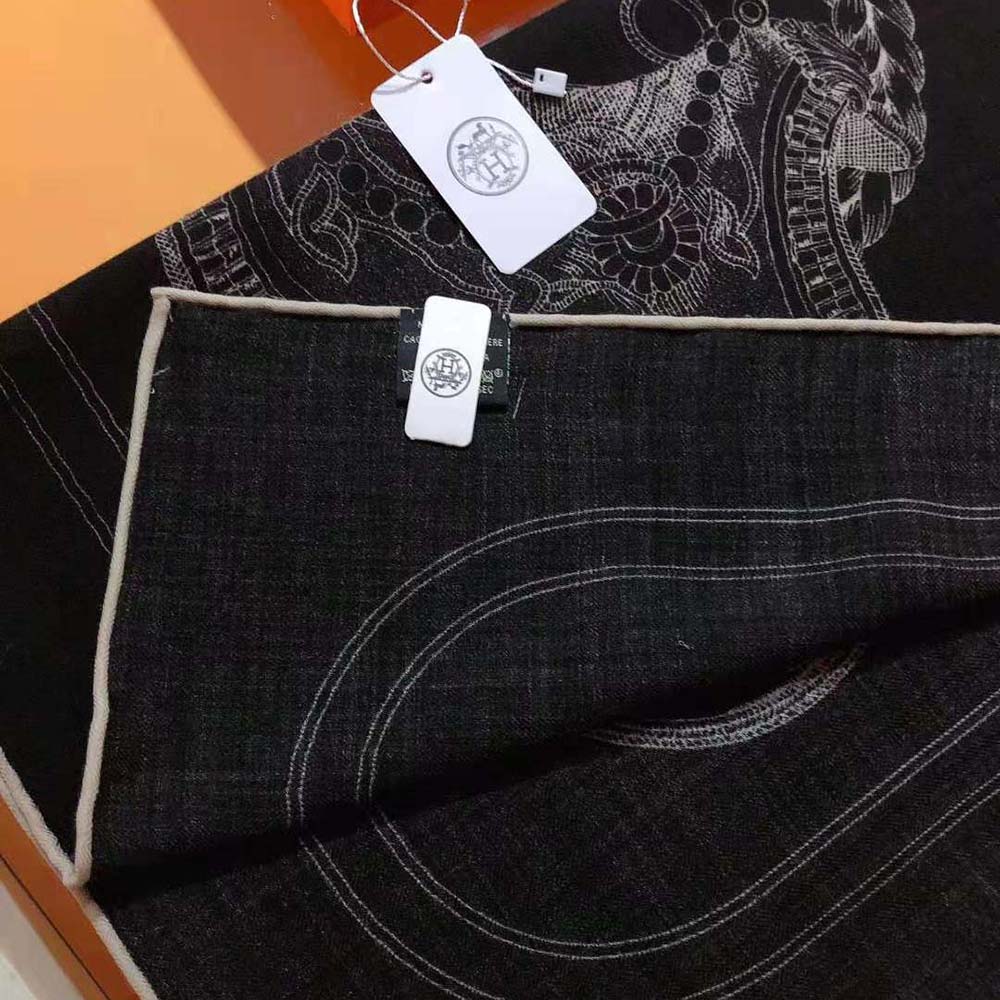 Hermes Women Embroidered Grand Apparat Scarf 90-Black - image 9