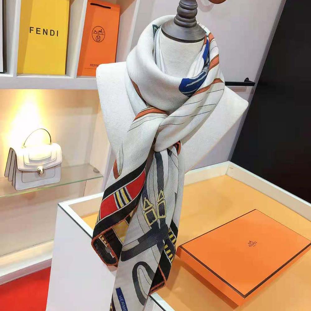 Styled neck wrap detail with Hermes Women Lettres Equestre Scarf 90-White