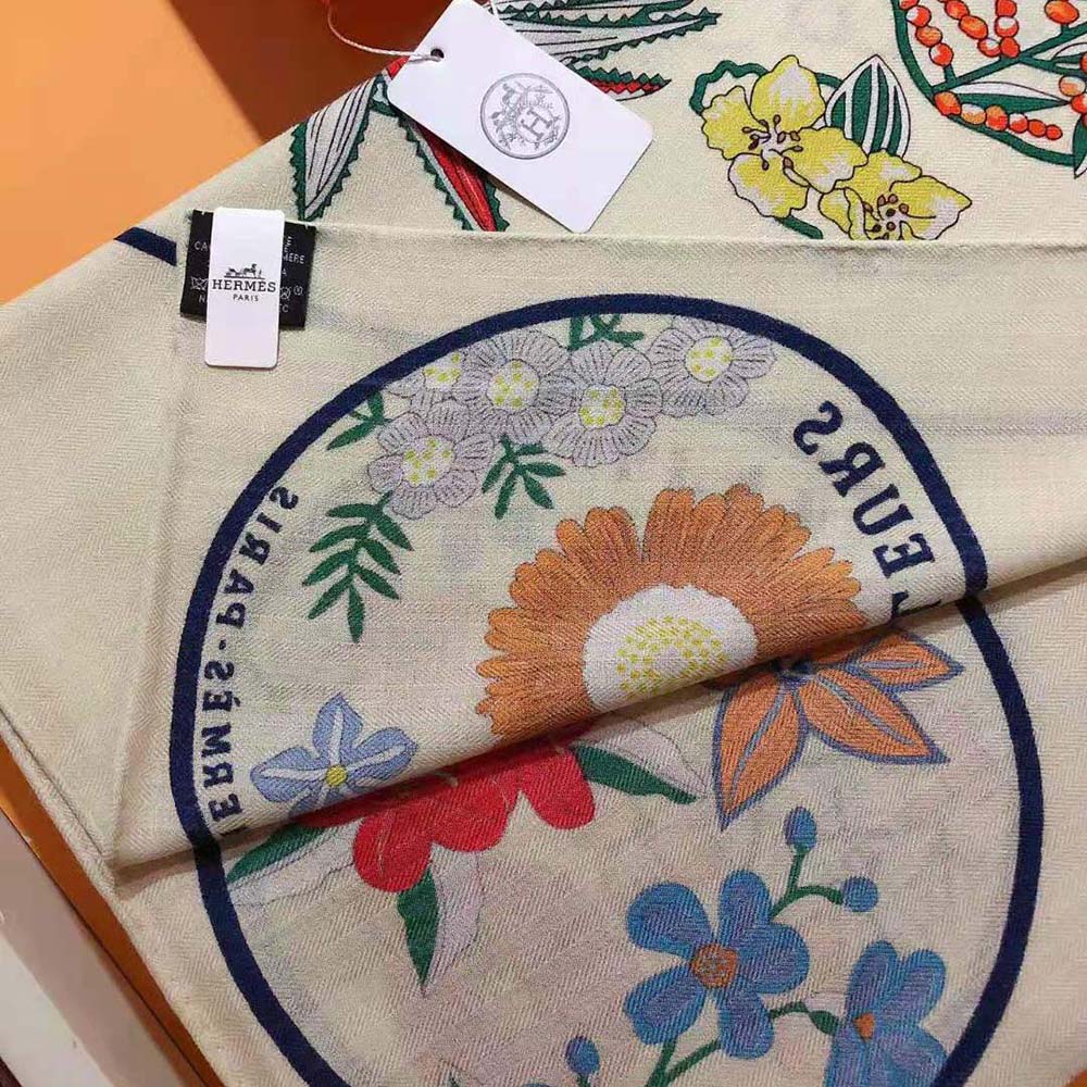 Hermes Women Planifleurs Scarf 90-White - image 5