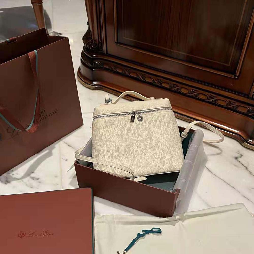 Loro Piana Extra Pocket Backpack L23.5-White - image 4
