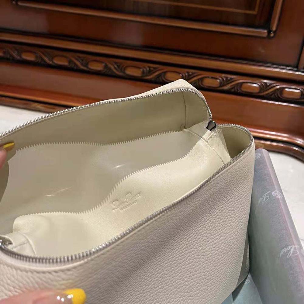 Loro Piana Extra Pocket Backpack L23.5-White - image 9