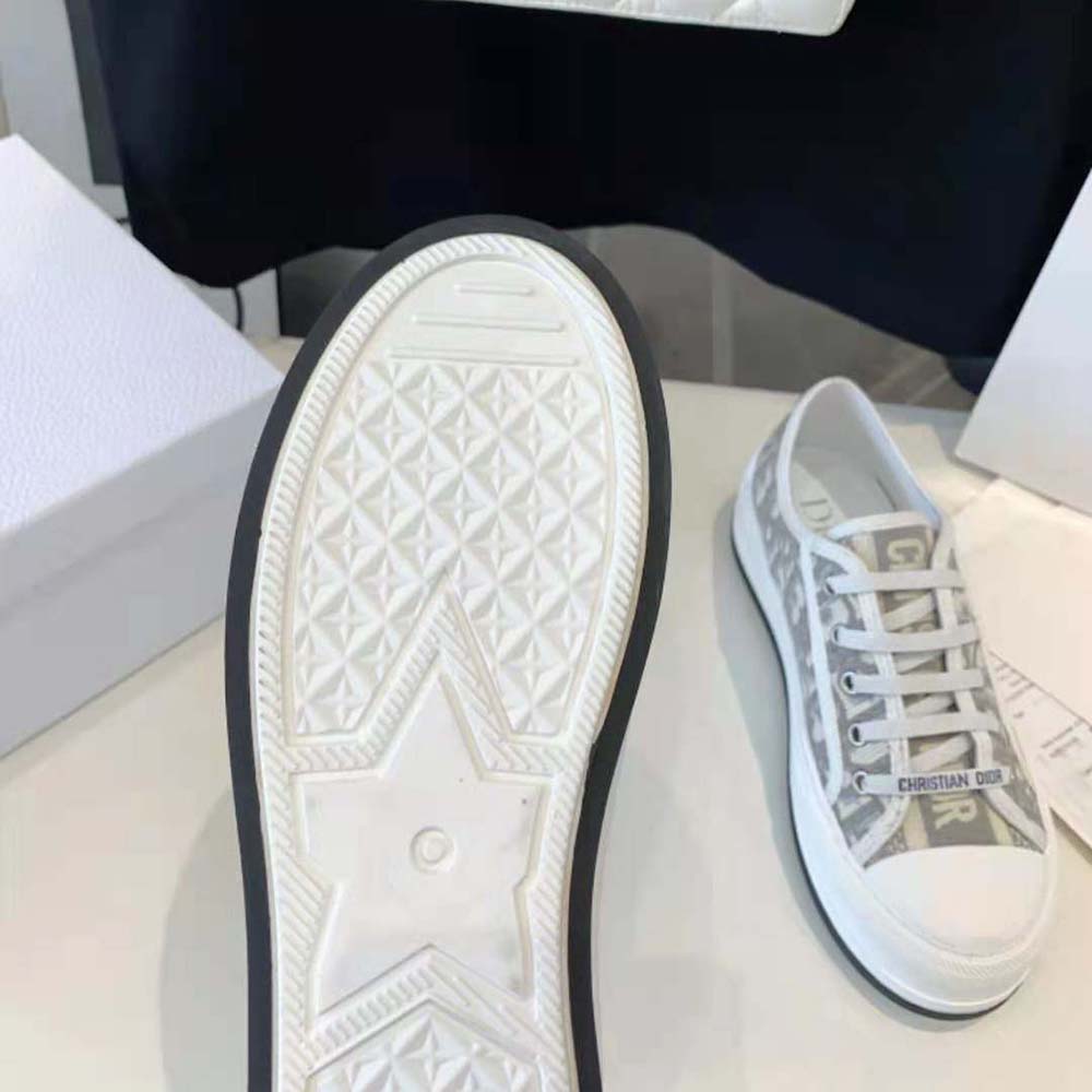 Dior Women Walk’n’dior Platform Sneaker Stone Gray Dior Oblique Embroidered Cotton - image 10