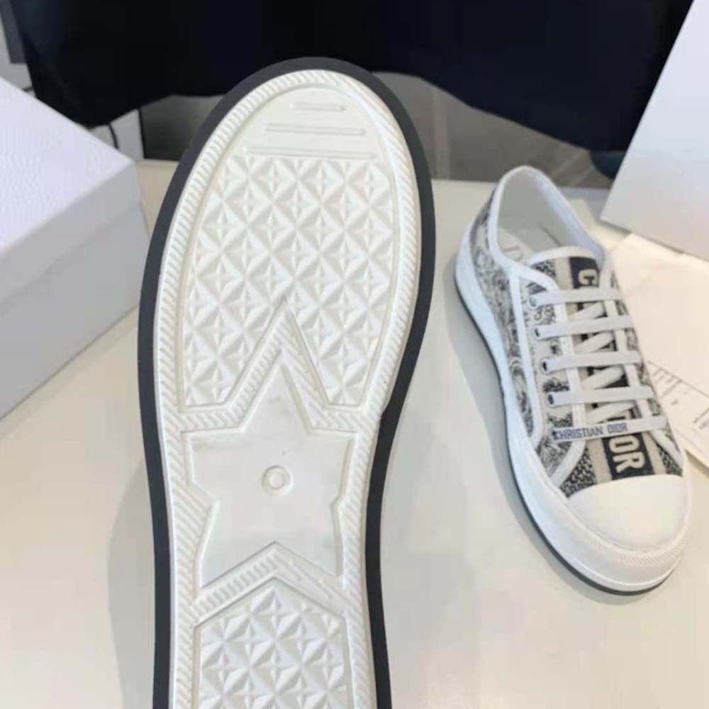 Dior Women Walk’n’dior Platform Sneaker White Embroidered Cotton with Blue Toile de Jouy Motif - image 10