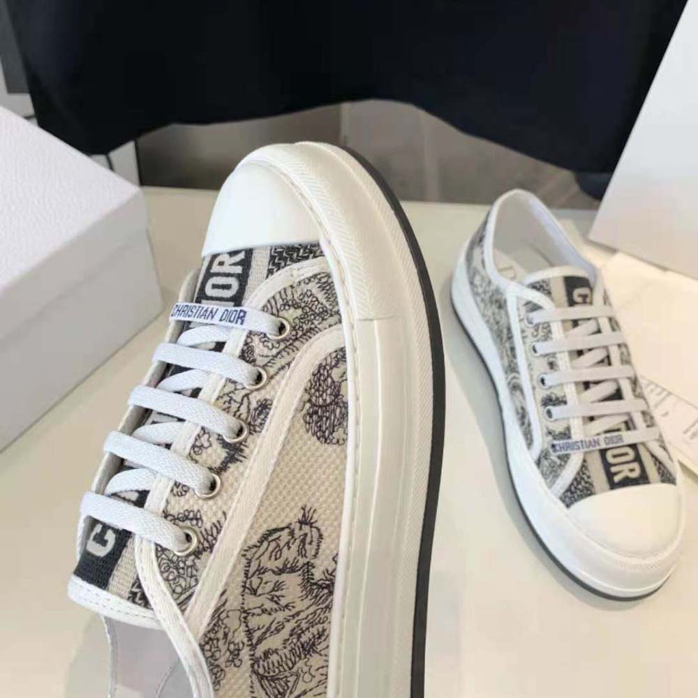 Dior Women Walk’n’dior Platform Sneaker White Embroidered Cotton with Blue Toile de Jouy Motif - image 9