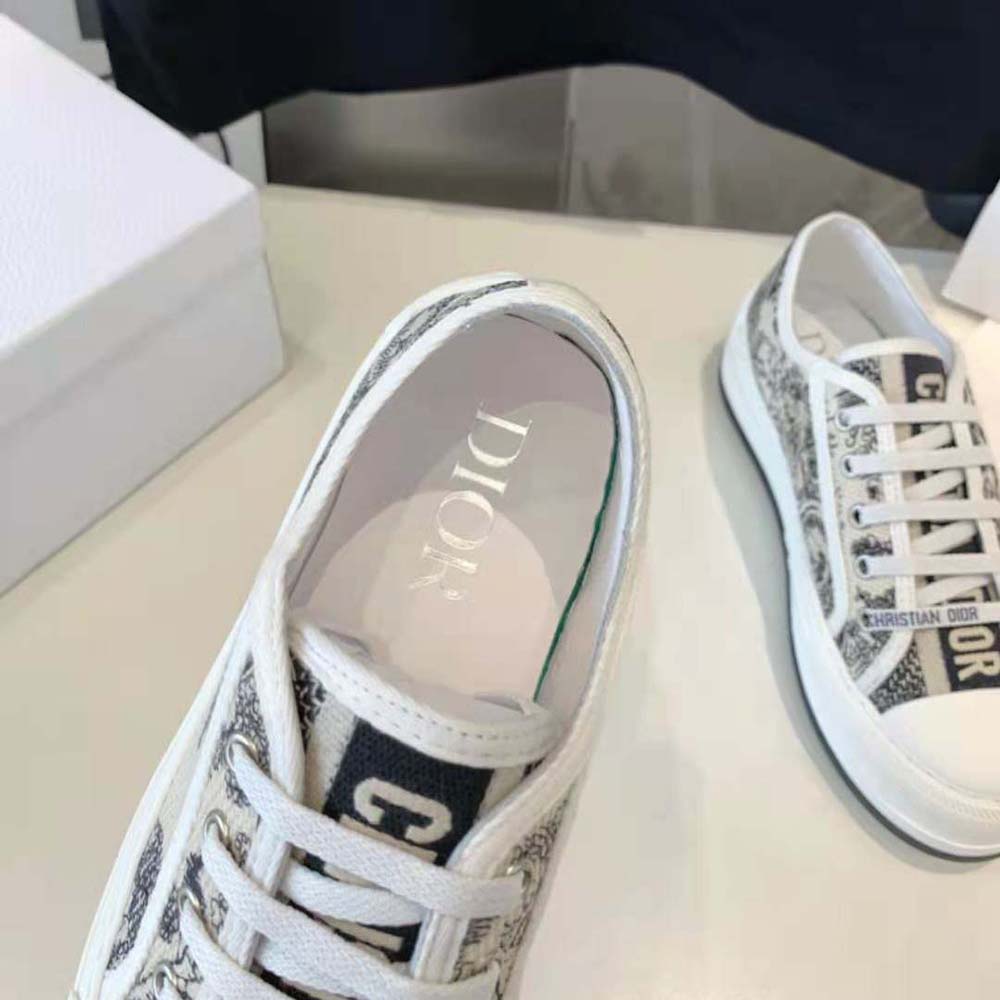 Dior Women Walk’n’dior Platform Sneaker White Embroidered Cotton with Blue Toile de Jouy Motif - image 8
