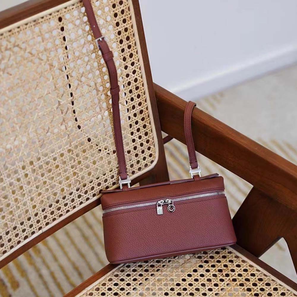 Close-up detail of gold hardware on Loro Piana Women Extra Pocket Pouch L19