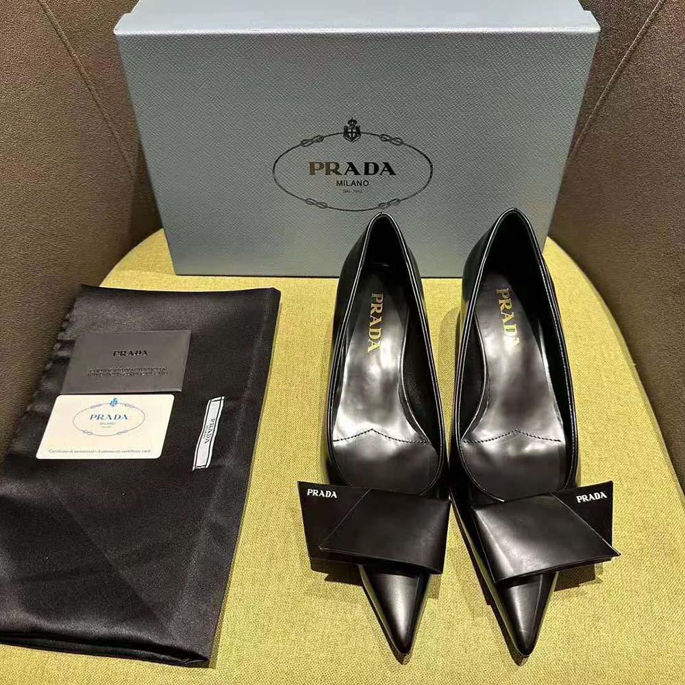 Close-up of brushed leather texture on Prada Women Brushed Leather Pumps-Black