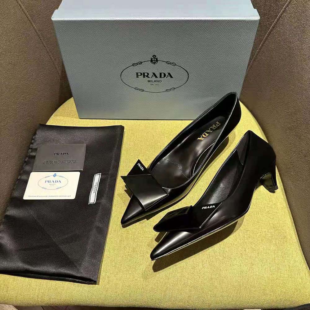 Top view highlighting pointed toe of Prada Women Brushed Leather Pumps-Black