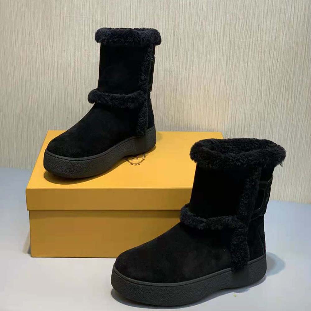 TODS Unisex Tod’s W. G. Ankle Boots in Suede-Black - image 9